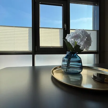Designerwohnung Mit Balkon Und Wintergarten Apartment Berlin
