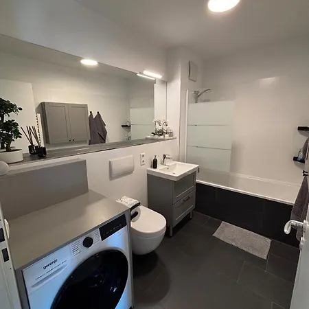 Apartment Designerwohnung Mit Balkon Und Wintergarten Berlin
